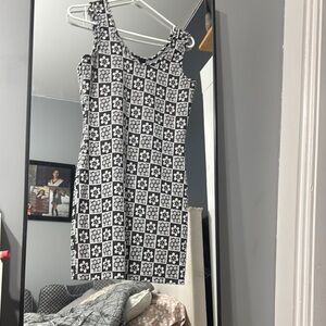 Chic Black and White Floral Mini Dress